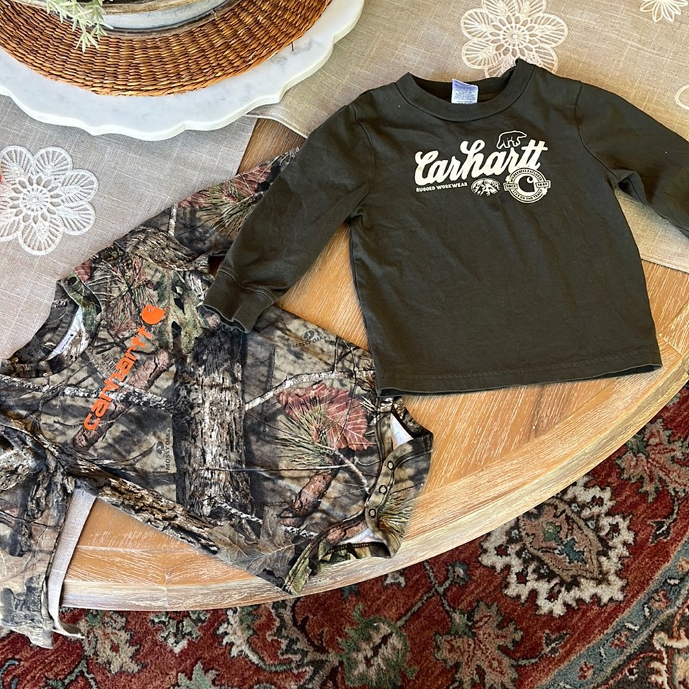 Carhartt baby boy (like new)- 2 pack. Perfect for your little outdoorsman!